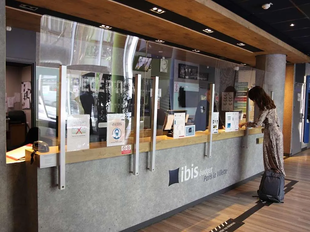 Hotel Ibis Budget La 19eme 2*