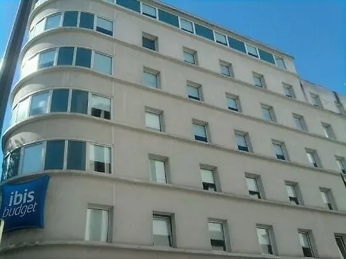 Ibis Budget La 19eme 2* פריז