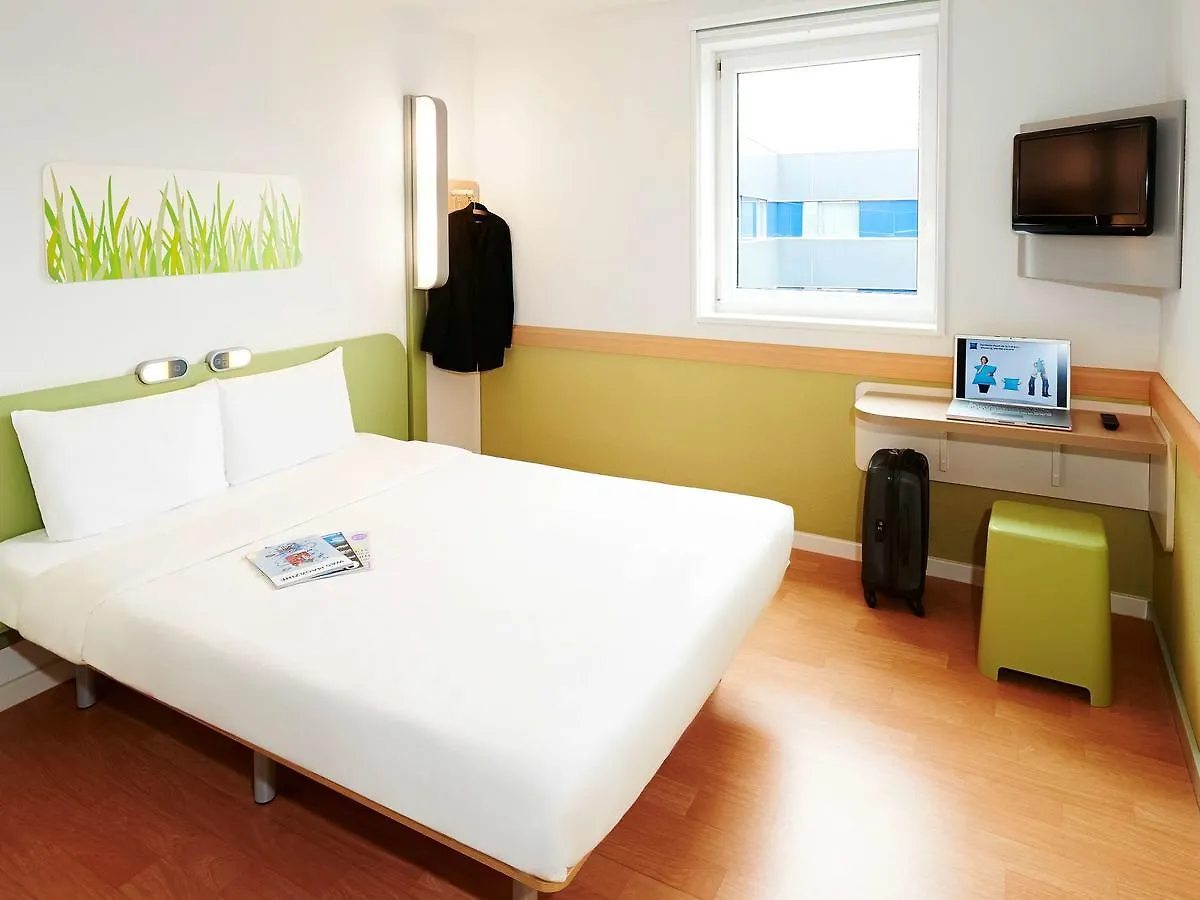 Ibis Budget La 19eme מלון פריז